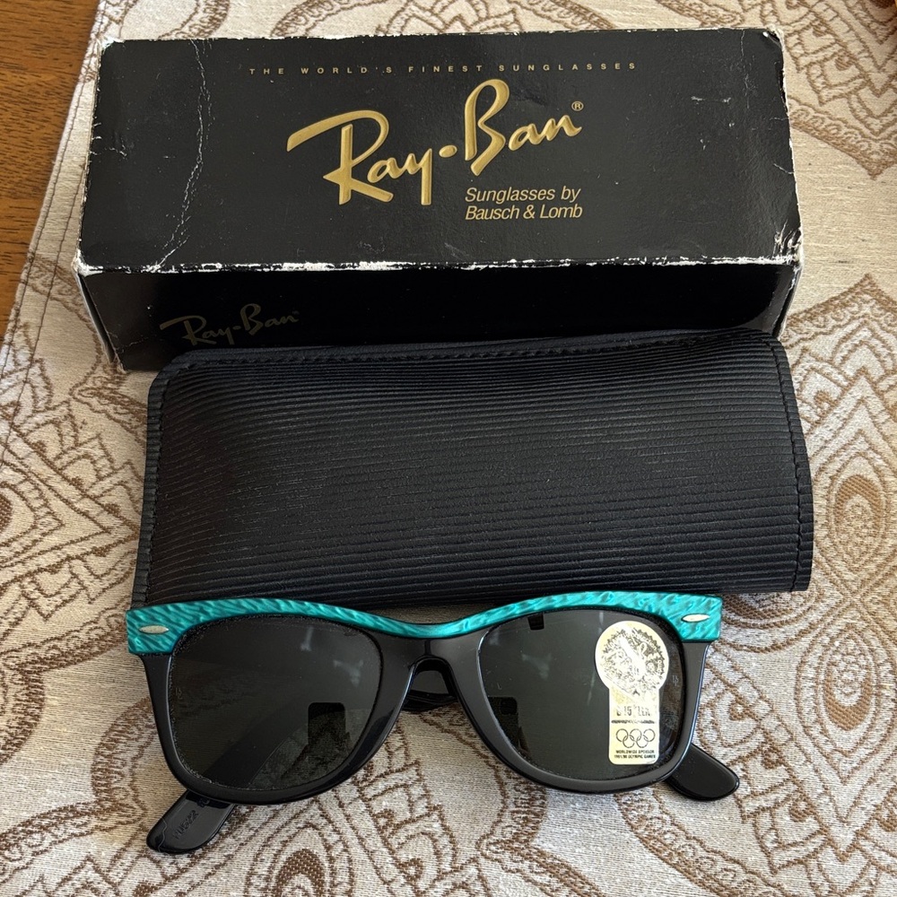 Ray-Ban Wayfarer Street Neat Sunglasses- New with box and case